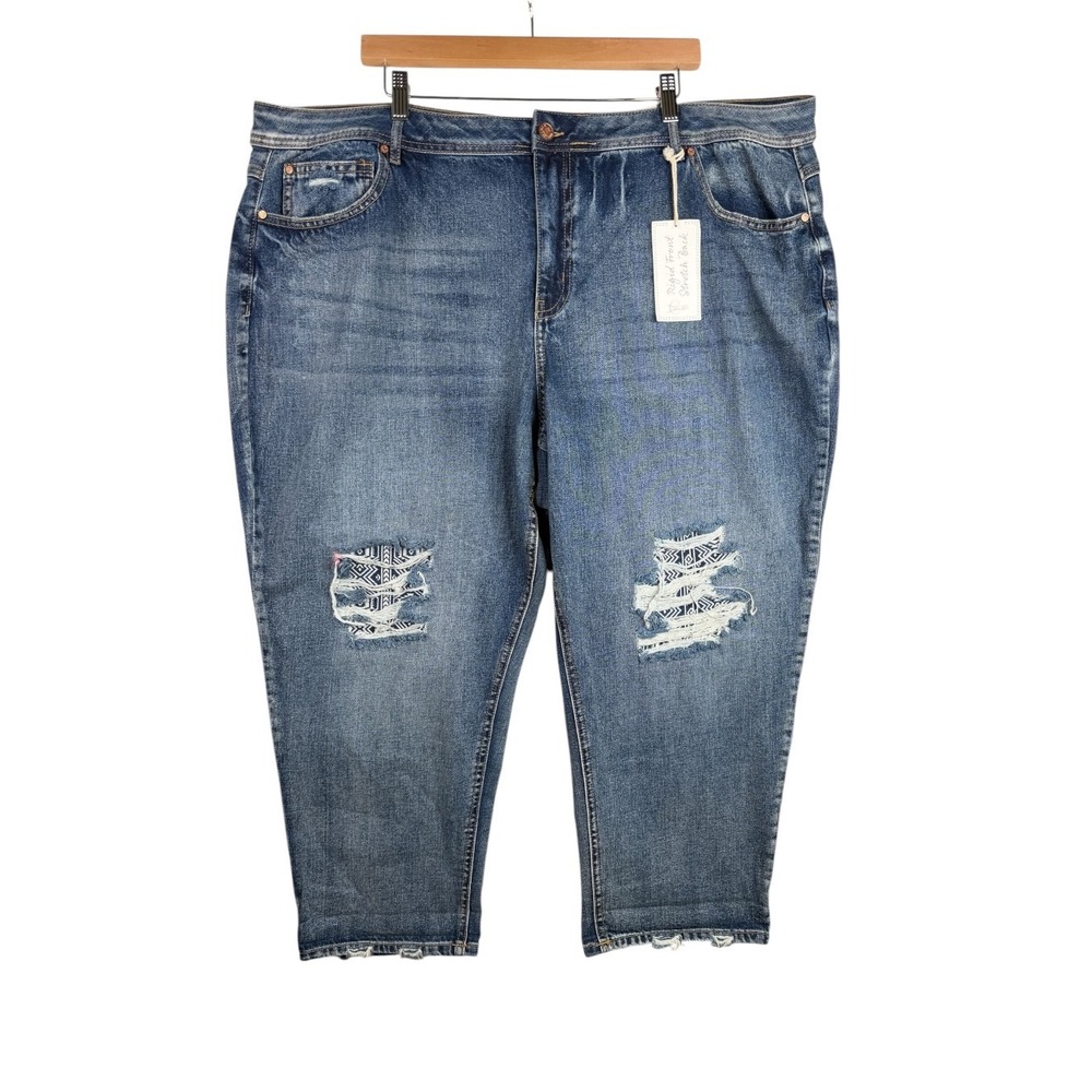 NWT Cato Denim Distressed High Rise Cropped Jeans size 26W Blue Denim